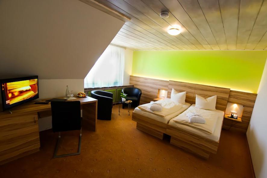 Hotel Traube Lossburg Bagian luar foto